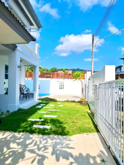 Villa 3 Chambres avec Piscine Privée à Louer Longue Durée