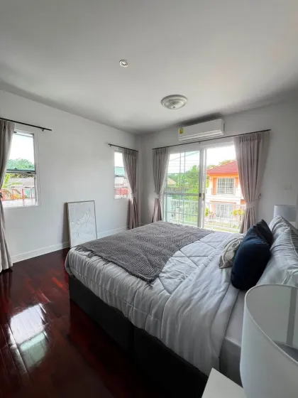 Villa 3 Chambres avec Piscine Privée à Louer Longue Durée