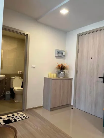 อพาร์ตเมนต์ 1 ห้องนอน พร้อมวิวสระน้ำ ที่ ดี คอนโด รีฟ กะทู้