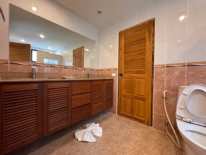 Apartamento 2 dormitorios 1.5 baños en Surin Sabai Condominium