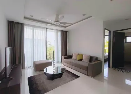 Spacious 5-Bed, 5-Bath Villa for Rent in Laguna Park 2
