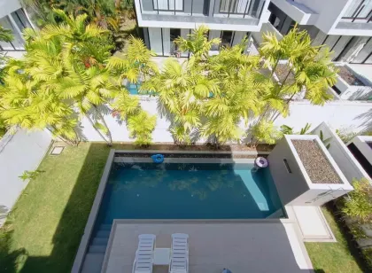 Spacious 5-Bed, 5-Bath Villa for Rent in Laguna Park 2