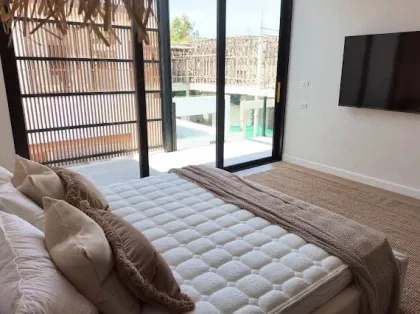 Brand New Luxury Pool Villa with 3 Beds and 4 Baths in Rawai