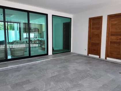 Brand New Luxury Pool Villa with 3 Beds and 4 Baths in Rawai