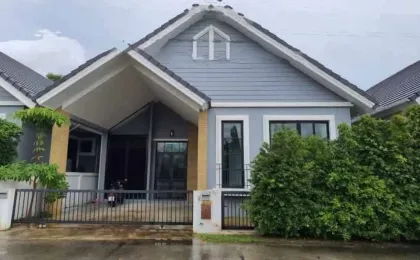 Poolvilla mit 3 Schlafzimmern und Loft zur Miete in Chalong