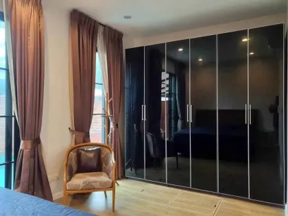 Poolvilla mit 3 Schlafzimmern und Loft zur Miete in Chalong