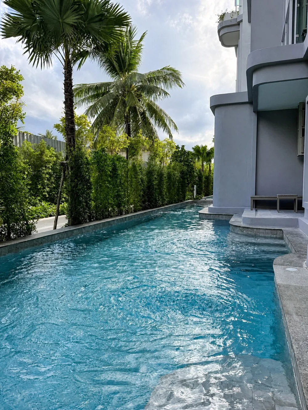 1 dormitorio con acceso directo a la piscina | The Title Serenity