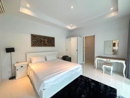 Private Pool Villa with 2 Bedrooms and 2 Baths in Cherngtalay