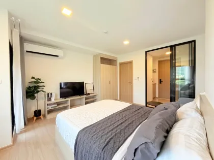 Modern 1 Bed 1 Bath Condo at The Base Bukit with Mountain Views