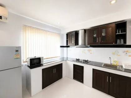 Maison 3 chambres avec piscine partagée à louer à Kata, Phuket