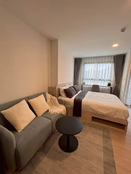 1 Bedroom Corner Apartment with City View for Rent