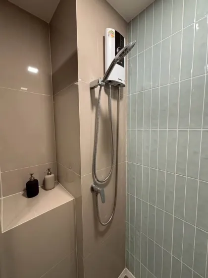 1 Bedroom Corner Apartment with City View for Rent