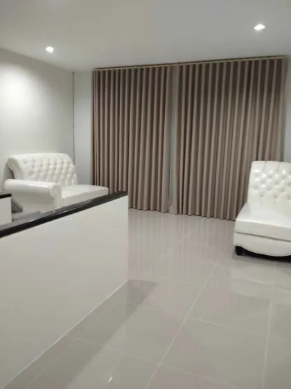 บ้านมุม 3 ห้องนอน เพิ่งปรับปรุงใหม่ วิวภูเขาในฉลอง