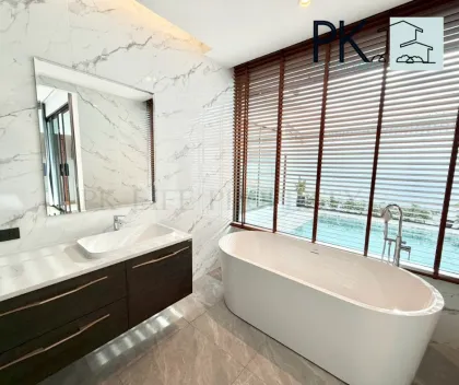 Luxury 3-Bedroom Pool Villa Near Blue Tree Phuket