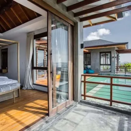 Luxus-Villa mit 3 Schlafzimmern und Panoramablick auf das Meer in Chalong