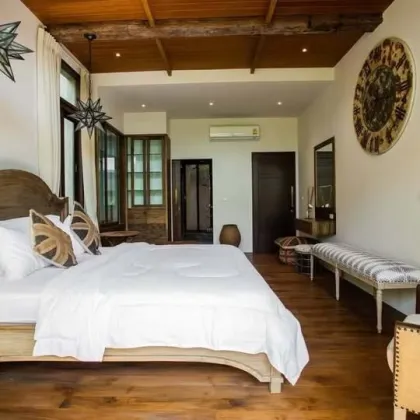 Luxus-Villa mit 3 Schlafzimmern und Panoramablick auf das Meer in Chalong