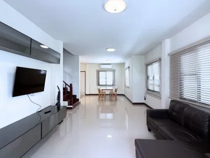 Maison 3 Chambres, 3 Salles de Bain à Louer à Phanason Private Home, Kathu