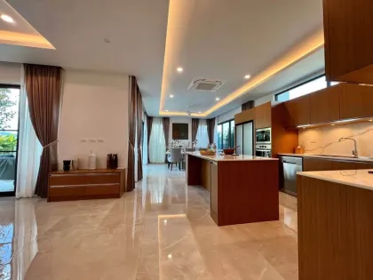 Villa super luxueuse 4 chambres 4 salles de bain à Bang Tao à louer
