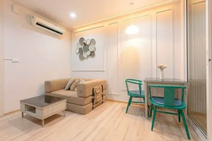 Renoviertes 1-Schlafzimmer-Apartment mit Pool- und Gartenblick