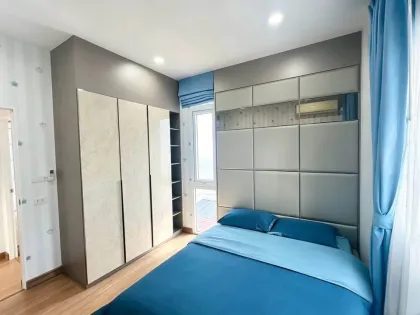 บ้านสไตล์โมเดิร์น 4 ห้องนอน พร้อมวิวสระว่ายน้ำ ให้เช่าในเกาะแก้ว