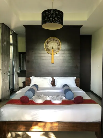 Private 1-Zimmer-Villa mit Jacuzzi zur Langzeitmiete in Nai Harn