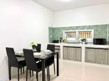 3-Zimmer-Haus mit 2 Bädern in Greenville Village, Chalong zu vermieten