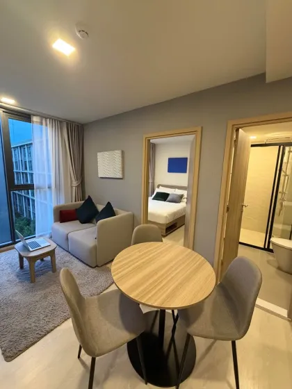 2-Zimmer-Wohnung zur Miete im The Base Rise Condominium, Zentrum Phuket