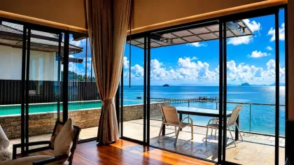 Villa de luxe en bord de mer avec accès privé à la plage