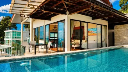 Villa de luxe en bord de mer avec accès privé à la plage