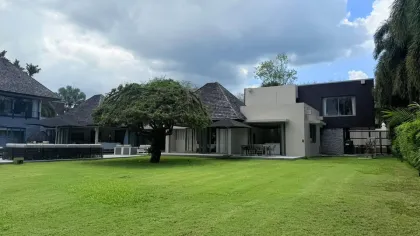 Villa ultra-luxueuse 5 chambres 5 salles de bain à Layan Hills Estate