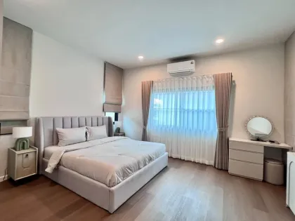 Villa Esquinera Nueva en Setthasiri Koh Kaew en Alquiler