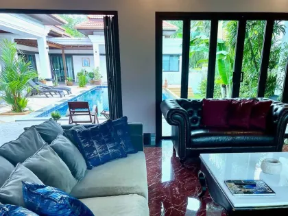 Villa 4 Chambres avec Piscine Privée à Bang Jo Cherngtalay
