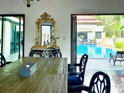 Villa 4 Chambres avec Piscine Privée à Bang Jo Cherngtalay