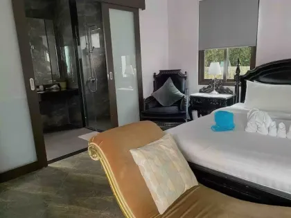 Villa 4 Chambres avec Piscine Privée à Bang Jo Cherngtalay