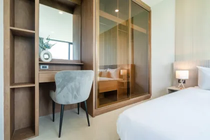 Amplio Dúplex de 2 Habitaciones Cerca de Paradise Beach, Patong
