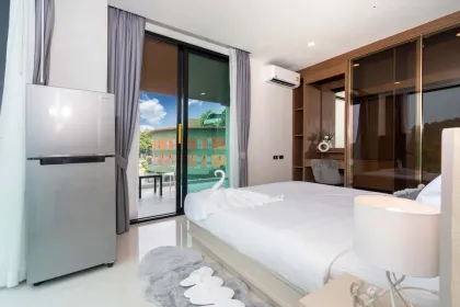 Amplio Dúplex de 2 Habitaciones Cerca de Paradise Beach, Patong