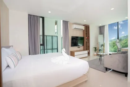 Amplio Dúplex de 2 Habitaciones Cerca de Paradise Beach, Patong