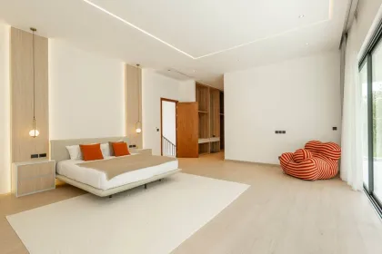 Spacious Modern 4-Bed 5-Bath Pool Villa for Rent in Thalang