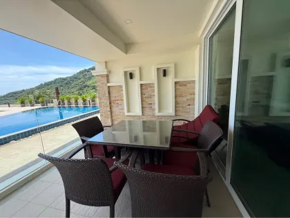 Apartamento de 1 habitación con vista al mar en alquiler en Kata
