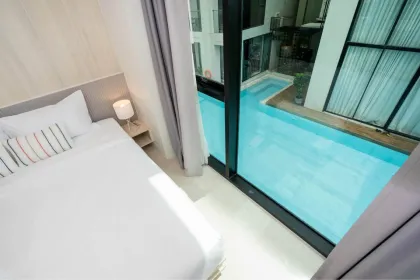 Luxury 2-Bedroom Duplex Condo with Pool Access Near Freedom Beach