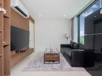 Luxury 2-Bedroom Duplex Condo with Pool Access Near Freedom Beach