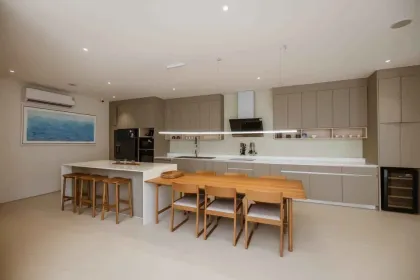Villa moderna de lujo de 3 dormitorios en alquiler en Wallaya Luxpride