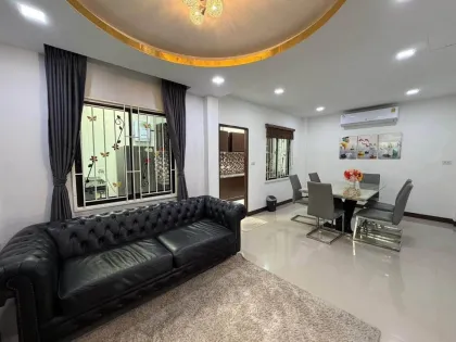 Villa Individuelle à Louer à Panason Grande Ville, Bang Jo