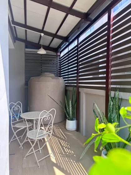 Maison mitoyenne 2 Chambres 2 Salles de Bain à Louer à Green Ville Banpakrongcheep