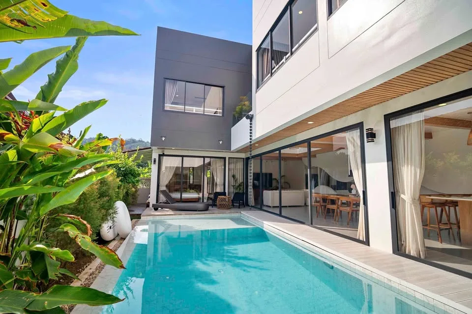 Exclusiva villa de 4 habitaciones con piscina cerca de la playa Nai Harn