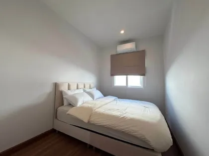 Moderno Townhome de 3 Dorm 3 Baños en Alquiler en Supalai Primo, Si Sunthon