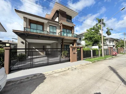 Modern Luxury House with Rooftop at The Palm Kathu-Patong
