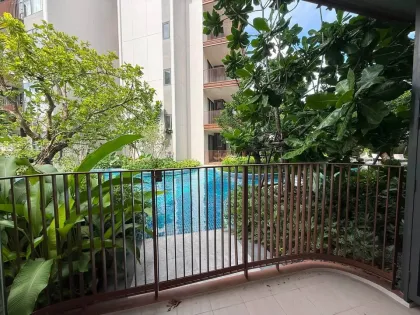 豪华两卧室公寓，直通泳池