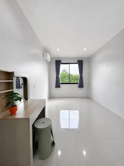 ทาวน์เฮาส์ใหม่ 3 ห้องนอนให้เช่าใน Garden Place Muang Thalang