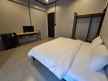 Appartement 1 Chambre 1 Salle de Bain à Louer à Thalang Près du Monument